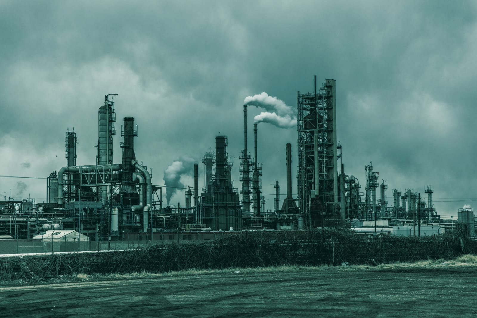 Industrial IoT Solutions for Smarter Manufacturing & Energy
